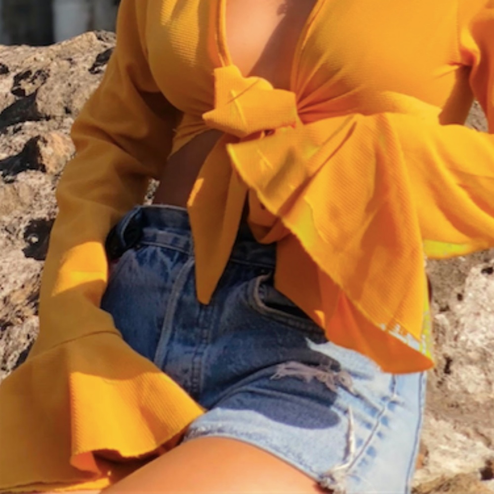 PRETTY LITTLE THING MUSTARD RUFFLE TOP - Picture 2 of 2